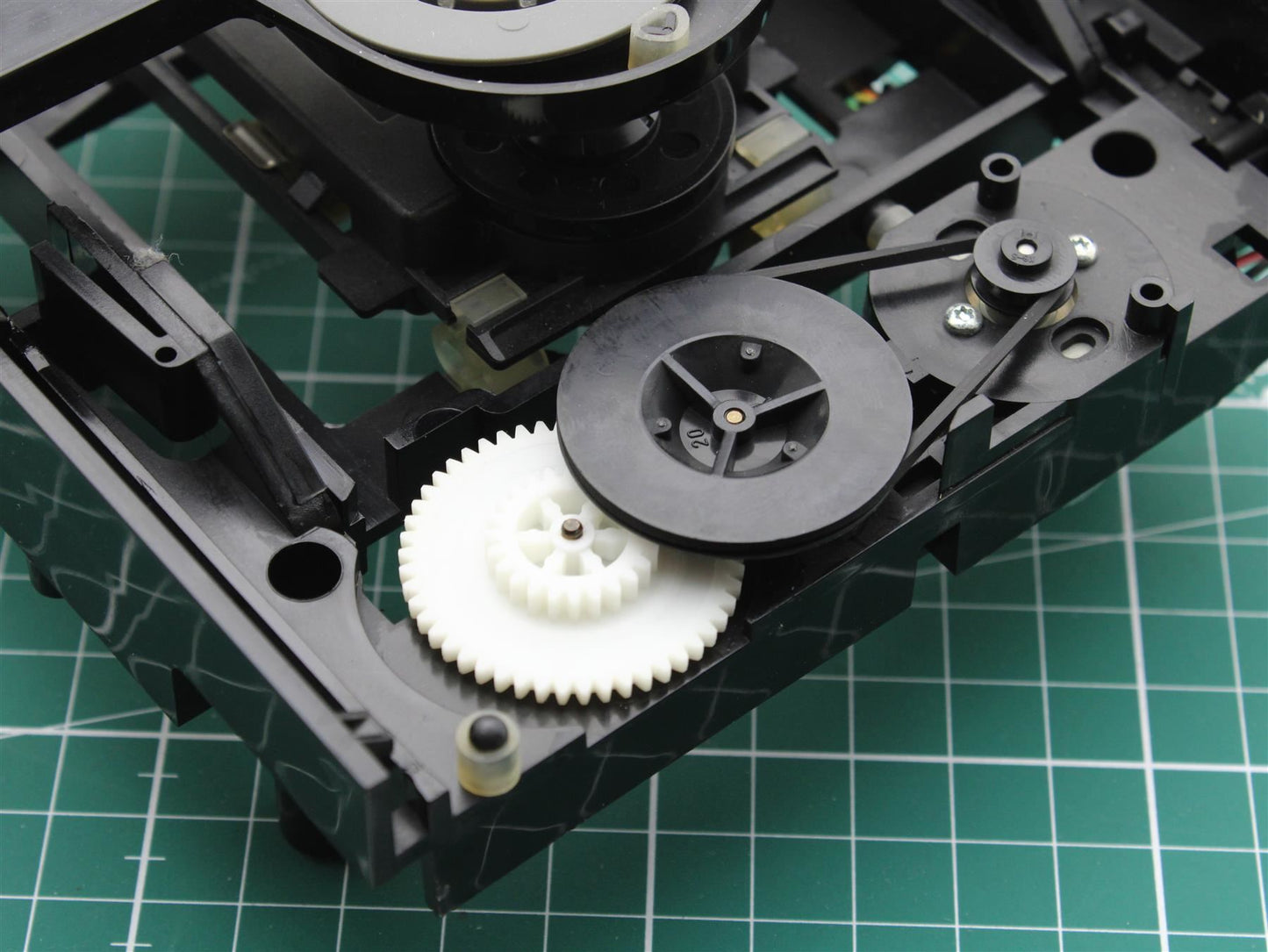 Tandwiel voor deurtje-mechanisme CD-speler Marantz CD-38 (74CD38)